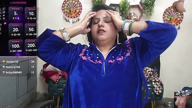 Sexy_komolika's cam snapshot