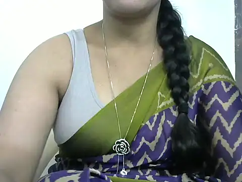 reshmika_reddy's cam snapshot