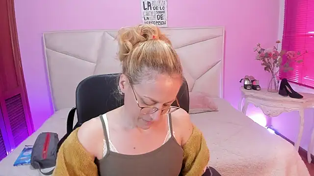 SammySanders's cam snapshot