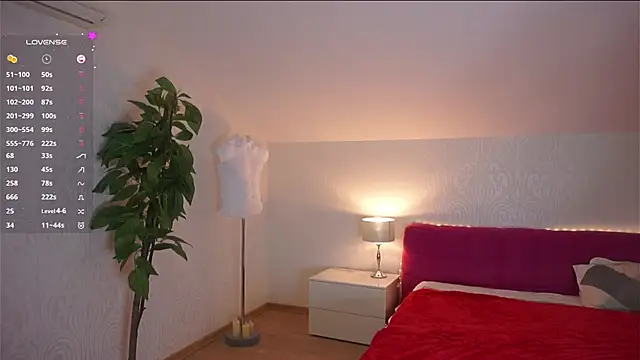 LeonaBelhumeur live sex cam