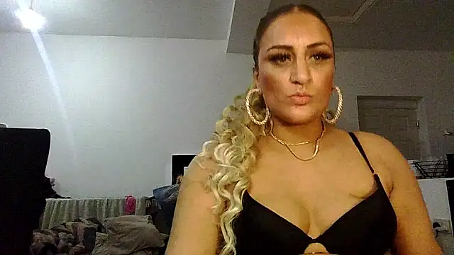 KiraBestxo's cam snapshot