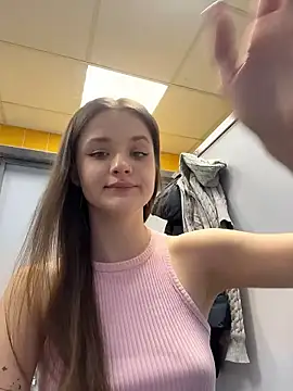 KittyQueeny live sex cam