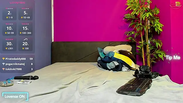 leeahnoirr live sex cam