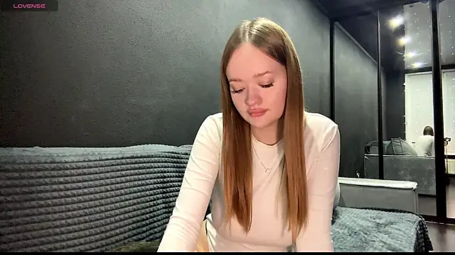 SecretGerl_baby2007's cam snapshot