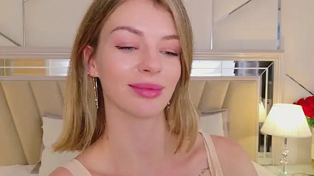 MeganMour's cam snapshot