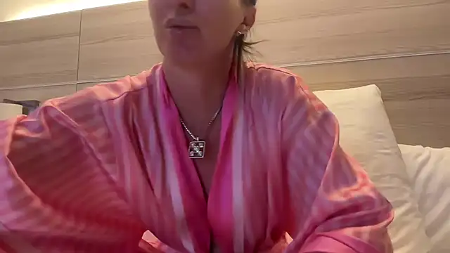 NurseStephania's cam snapshot