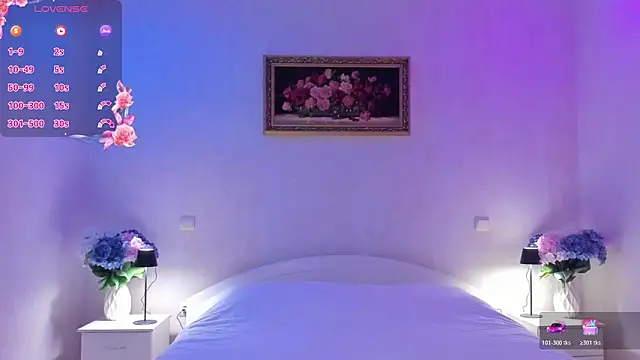 Julie_Blaze's cam snapshot