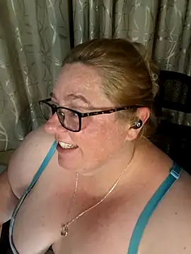 Iceprincess2bad4u's cam snapshot