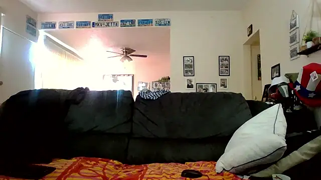 PRETTY_FLY_4aBiGUY live sex cam