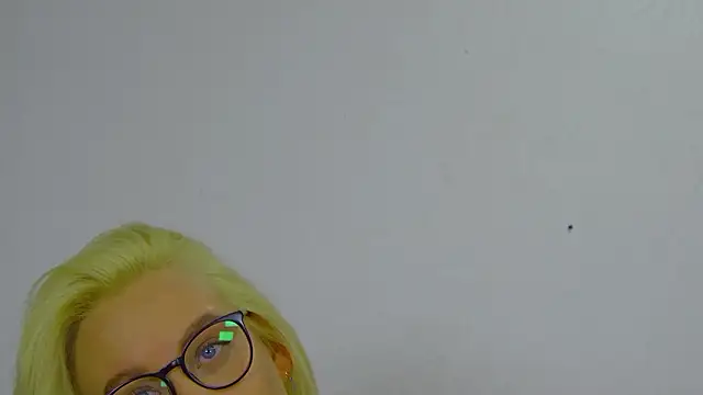 MariaNeumann live sex cam