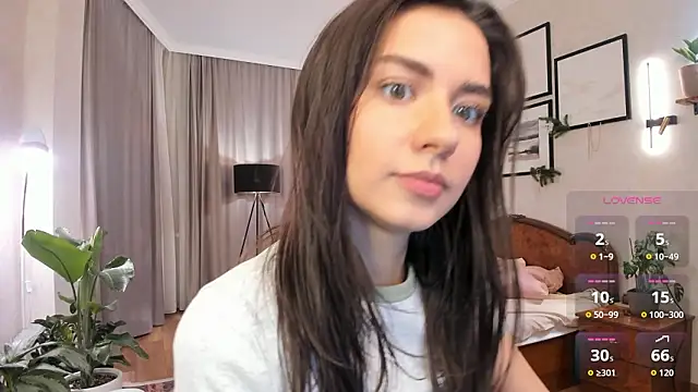 NicoleLuv live sex cam