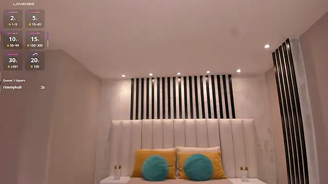 CelesteMoonX live sex cam