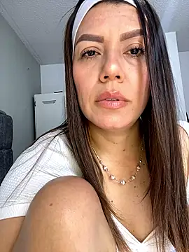 martina_contreras's cam snapshot