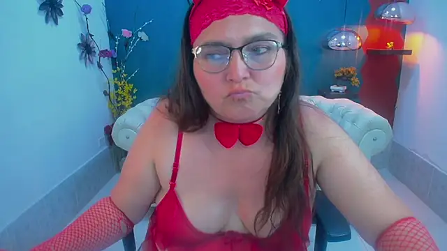 elena_milf1's cam snapshot