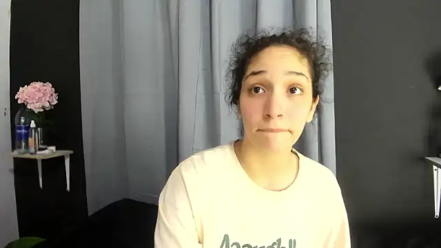 TeensNews18's cam snapshot