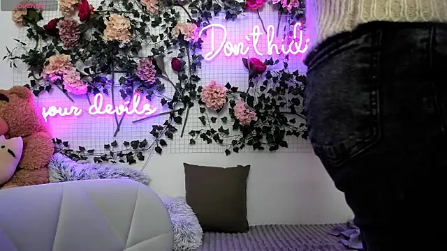 Bell_a_mi_'s cam snapshot