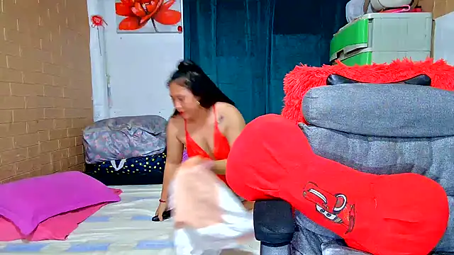 Ugly-Filipina's cam snapshot