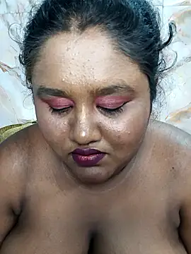 horny_diana's cam snapshot