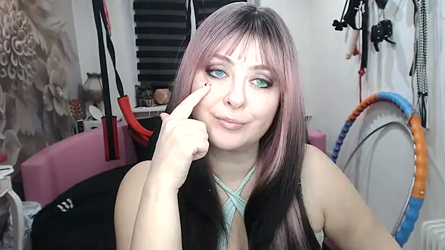 MISSwithDOLLS's cam snapshot