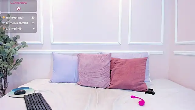 Lucy_Canel's cam snapshot