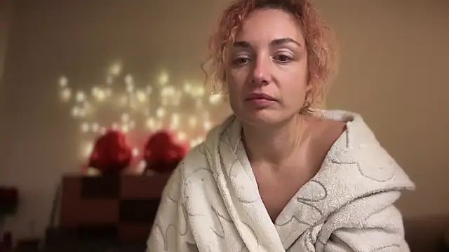 Reddgiirl's cam snapshot