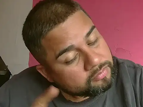 GABRIELGARCIA1313 live sex cam