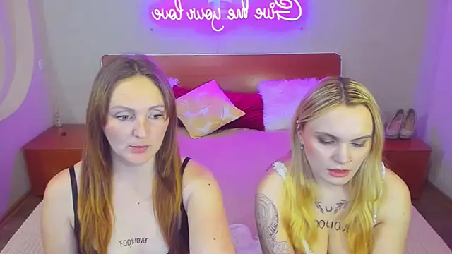 MagicEyess live sex cam