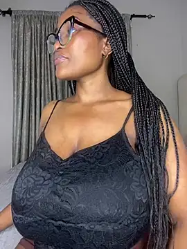 Bustygoddess32 live sex cam