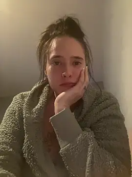 LollyLove_'s cam snapshot