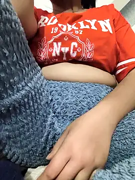 Anshika1431's cam snapshot