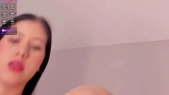 sara__jones_gh's cam snapshot