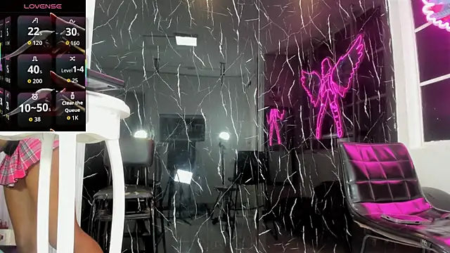 Nini_Beyker's cam snapshot