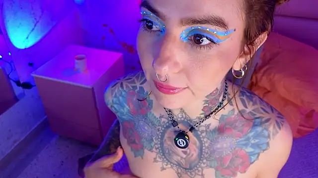 Evangelyne_1's cam snapshot