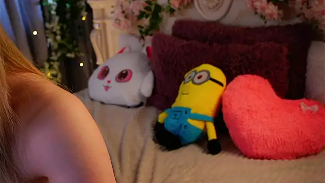 EdlinAlliston's cam snapshot