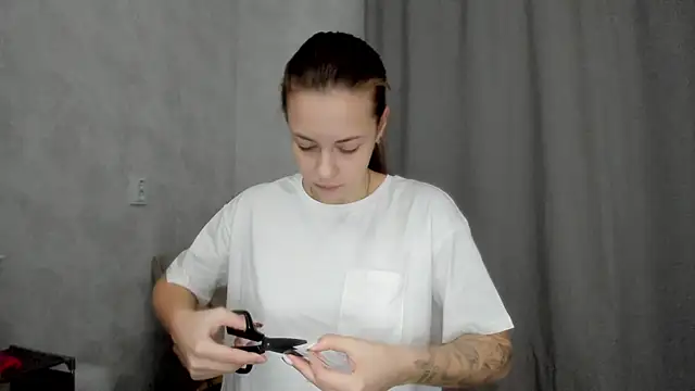 why_again_me's cam snapshot