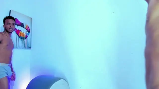 Damian_and_theo's cam snapshot