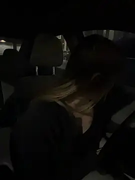 AllesandraLove's cam snapshot