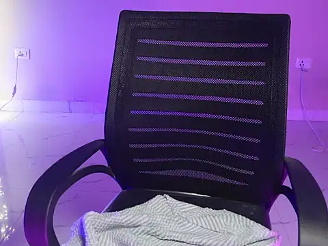 CutieVibe01's cam snapshot