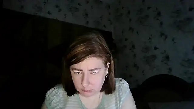 SophieNightAh live sex cam