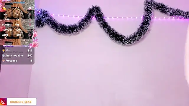 sexy_brunette_12 live sex cam