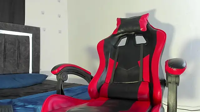 Maximiliano_Khalil live sex cam