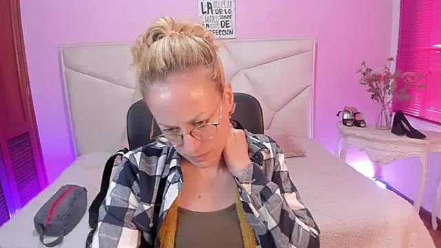 SammySanders's cam snapshot