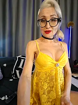 Milforja live sex cam