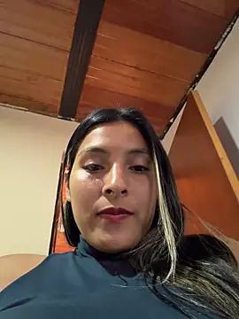 Cami_Leon2's cam snapshot