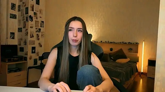 yourrdanceteacher's cam snapshot