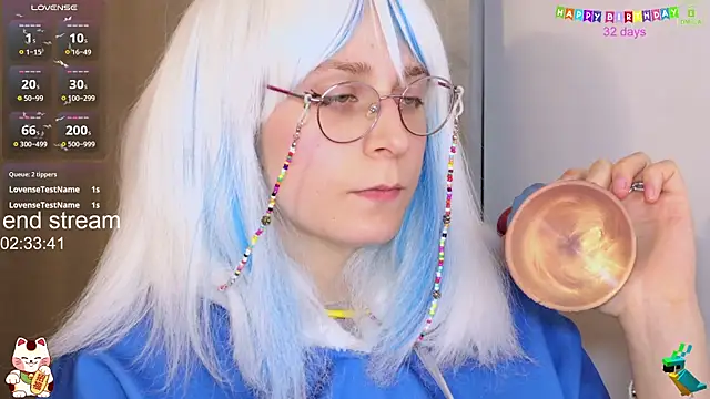 ShiroiFubuki's cam snapshot