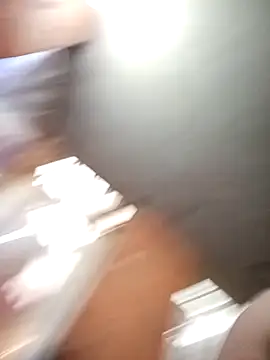 isis_milove's cam snapshot