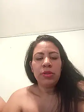 LeilaTaylor's cam snapshot