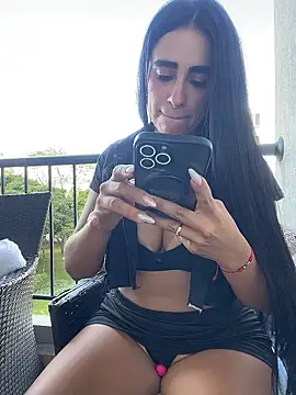 RoseOnYou's cam snapshot