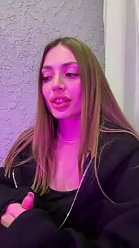 Elizabeth_Tay's cam snapshot